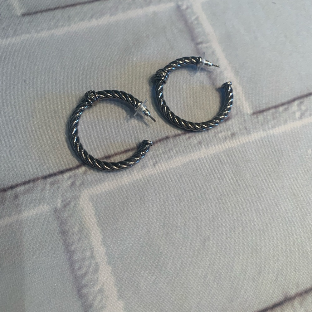 David Yurman Metro Cable Silver Diamond Hoop Earrings - Picture 5 of 8